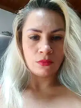 Snapshot of shelby_kutter chatting on 02-04-25, 03:57 shelby kutter online show from 02-04-25, 03:57