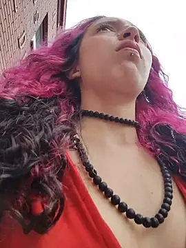  Laary online show from 11-05-25, 07:36