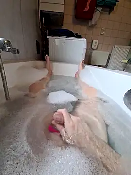 Snapshot of toeloverlive chatting on 03-04-26, 08:53 toeloverlive online show from 03-04-26, 08:53