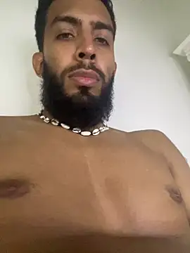 Snapshot of Alessandro__Rossi chatting on 04-17-26, 01:19 Alessandro Rossi online show from 04-17-26, 01:19