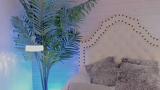  Eurekaa  online show from 01-26-25, 03:38