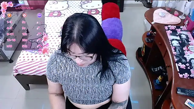 lufek23 online show from 03-14-25, 05:35