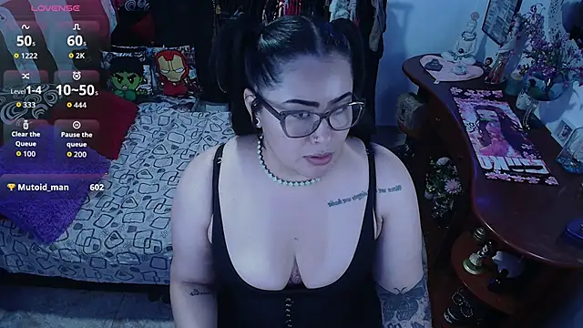 lufek23 online show from 09-21-25, 03:35