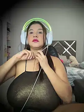 Snapshot of ValleryParker chatting on 11-20-25, 09:36 ValleryParker online show from 11-20-25, 09:36