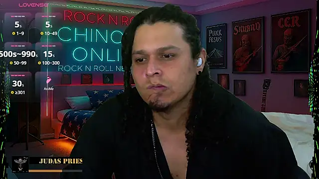 Snapshot of chino_roz chatting on 02-15-26, 06:10 chino roz online show from 02-15-26, 06:10