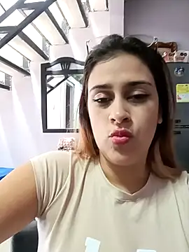 Latina sexy1 online show from 03-05-25, 06:34