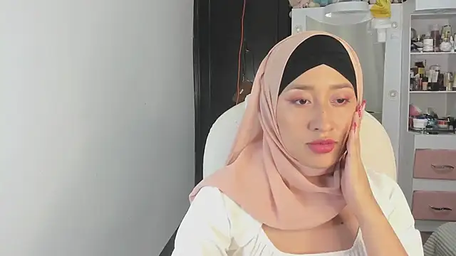 Snapshot of adila_anich chatting on 01-07-25, 12:24 adila anich online show from 01-07-25, 12:24