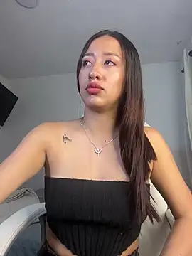 Snapshot of adila_anich chatting on 03-08-25, 11:28 adila anich online show from 03-08-25, 11:28