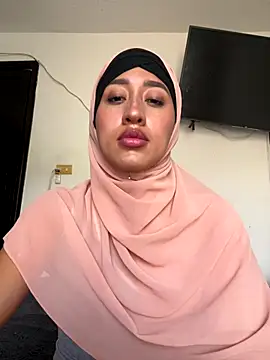 Snapshot of adila_anich chatting on 09-13-25, 09:47 adila anich online show from 09-13-25, 09:47