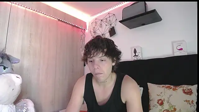 Santiago kiler online show from 03-02-26, 08:26