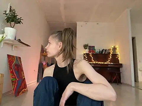 LeyaJohnson online show from 04-10-26, 11:59