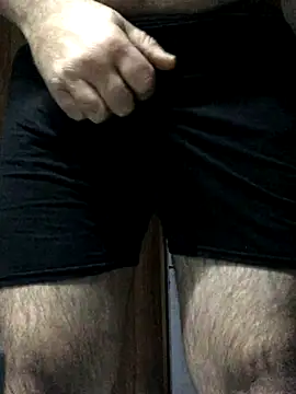 Snapshot of hairysmallcockguy chatting on 09-18-25, 12:29 hairysmallcockguy online show from 09-18-25, 12:29