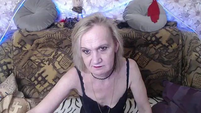 MissBekker online show from 01-10-25, 11:43
