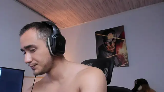 Snapshot of AlexRivera6 chatting on 01-09-25, 03:26 AlexRivera6 online show from 01-09-25, 03:26