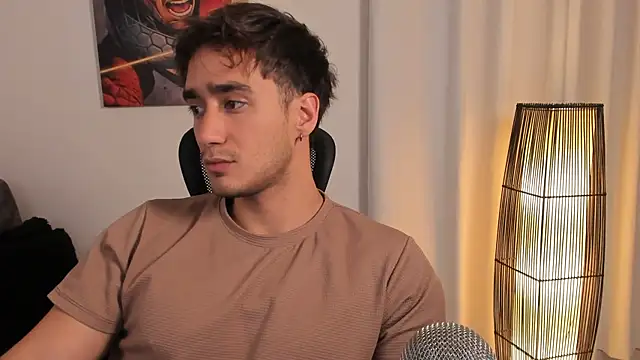Snapshot of AlexRivera6 chatting on 08-03-26, 01:38 AlexRivera6 online show from 08-03-26, 01:38