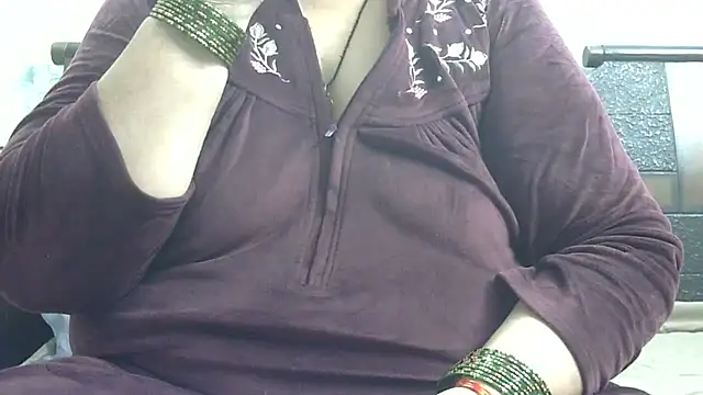 Kavya XX online show from 11-13-25, 04:17