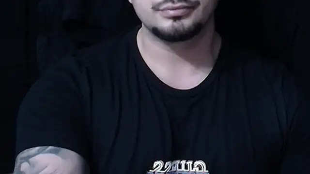 Snapshot of TonyWilcox chatting on 02-03-25, 11:20 TonyWilcox online show from 02-03-25, 11:20