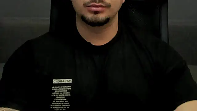 Snapshot of TonyWilcox chatting on 02-08-25, 05:40 TonyWilcox online show from 02-08-25, 05:40