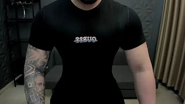 Snapshot of TonyWilcox chatting on 02-10-25, 05:58 TonyWilcox online show from 02-10-25, 05:58