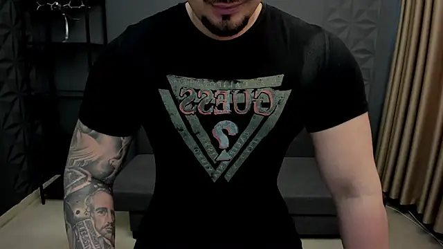 Snapshot of TonyWilcox chatting on 02-15-25, 12:33 TonyWilcox online show from 02-15-25, 12:33