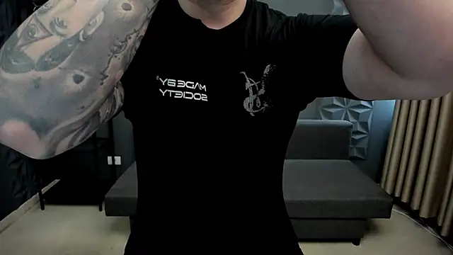 Snapshot of TonyWilcox chatting on 02-22-25, 06:28 TonyWilcox online show from 02-22-25, 06:28