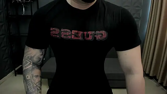 Snapshot of TonyWilcox chatting on 02-26-25, 08:15 TonyWilcox online show from 02-26-25, 08:15