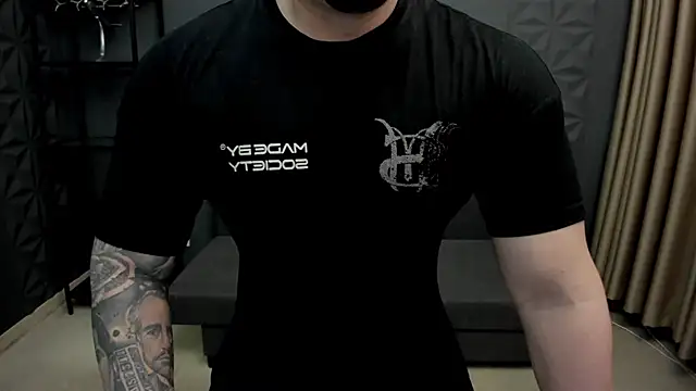 Snapshot of TonyWilcox chatting on 03-09-25, 05:11 TonyWilcox online show from 03-09-25, 05:11