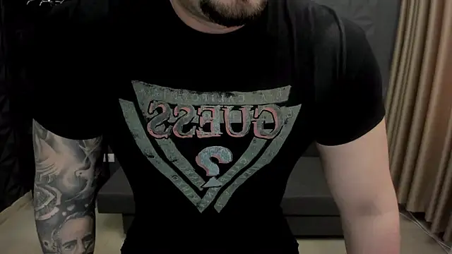 Snapshot of TonyWilcox chatting on 03-14-25, 08:21 TonyWilcox online show from 03-14-25, 08:21