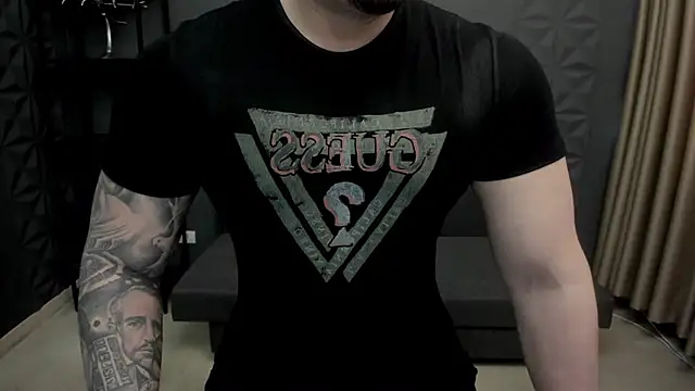 Snapshot of TonyWilcox chatting on 03-14-25, 11:23 TonyWilcox online show from 03-14-25, 11:23