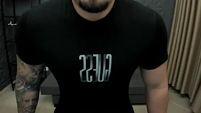 Snapshot of TonyWilcox chatting on 10-14-25, 05:19 TonyWilcox online show from 10-14-25, 05:19