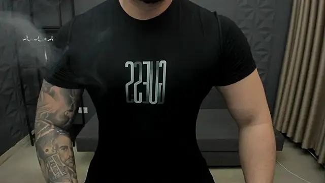 Snapshot of TonyWilcox chatting on 10-18-25, 04:37 TonyWilcox online show from 10-18-25, 04:37