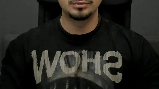 Snapshot of TonyWilcox chatting on 10-27-25, 05:55 TonyWilcox online show from 10-27-25, 05:55