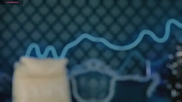 Daphne Moss online show from 12-15-25, 08:51