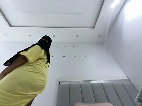 Snapshot of Submissive_Arab chatting on 02-23-25, 07:17 Submissive Arab online show from 02-23-25, 07:17