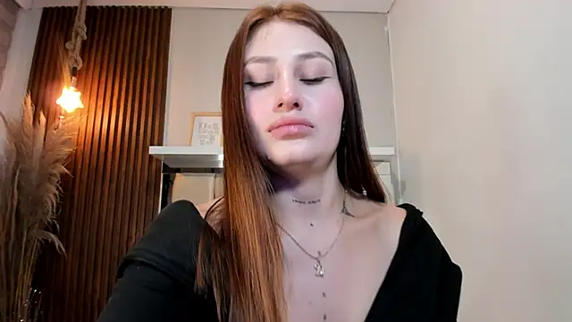 Snapshot of LANA-JONNES chatting on 01-20-25, 07:25 LANA-JONNES online show from 01-20-25, 07:25