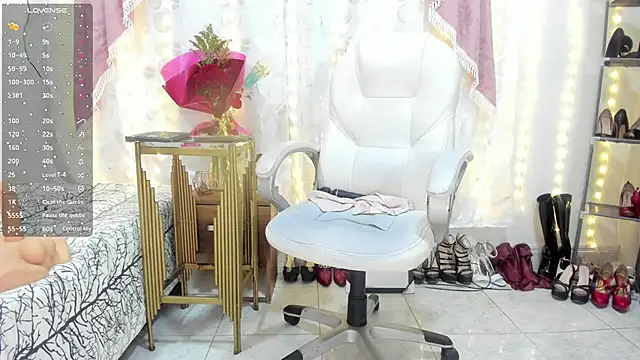 Chanel Doll  online show from 02-14-25, 02:02