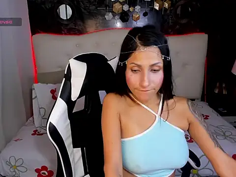 Snapshot of tamara_colliins_ chatting on 11-29-25, 07:44 tamara colliins online show from 11-29-25, 07:44