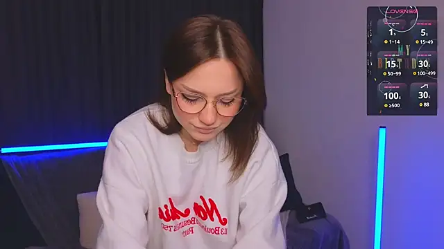 Eva Doo online show from 01-31-25, 01:43