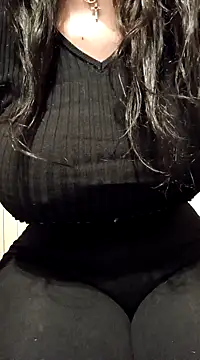 Snapshot of eva750 chatting on 03-21-25, 04:40 eva750 online show from 03-21-25, 04:40