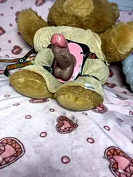 Snapshot of Kayyummy98 chatting on 01-07-26, 01:41 Kayyummy98 online show from 01-07-26, 01:41