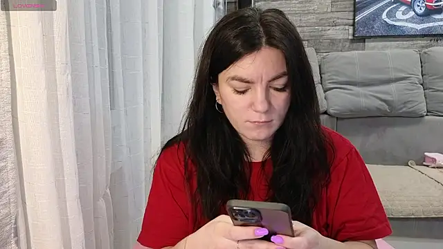 Snapshot of Vika_loves_you chatting on 01-17-26, 02:11 Vika loves you online show from 01-17-26, 02:11