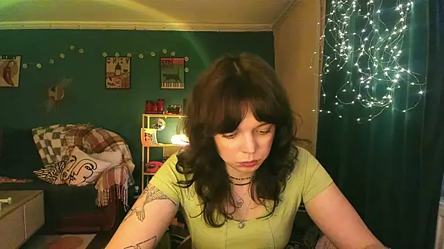 ClancyMorissey online show from 04-15-26, 04:58