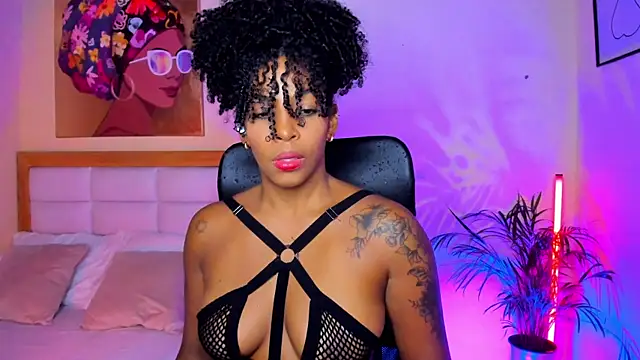 AitanaBrown  online show from 04-12-26, 02:33