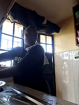 Samia Queen online show from 01-05-25, 01:26