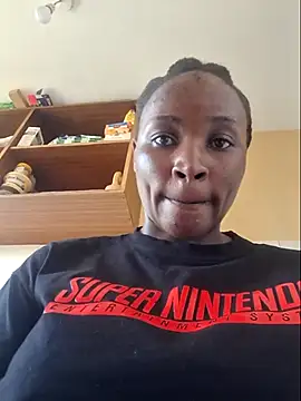 Samia Queen online show from 10-19-25, 01:12