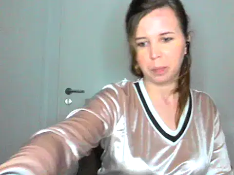 loveis007 online show from 02-25-25, 01:30