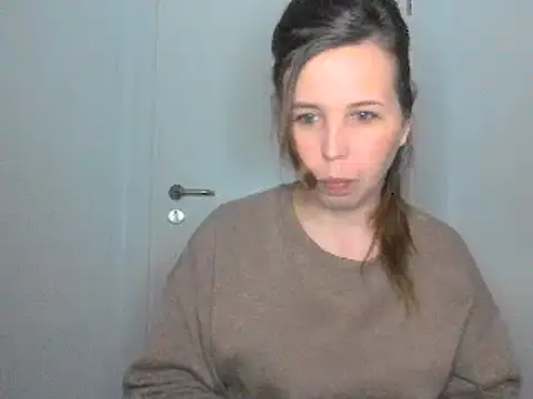 loveis007 online show from 03-18-25, 09:21