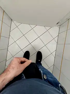 Boring one online show from 03-09-26, 03:27