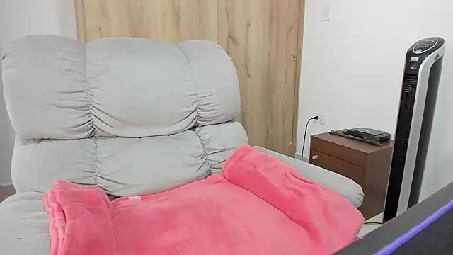 xspecialoomx online show from 04-21-26, 01:39