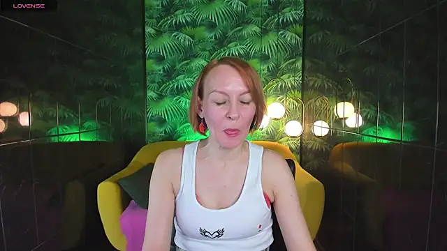 Snapshot of NikaGentle chatting on 12-13-24, 05:49 NikaGentle online show from 12-13-24, 05:49